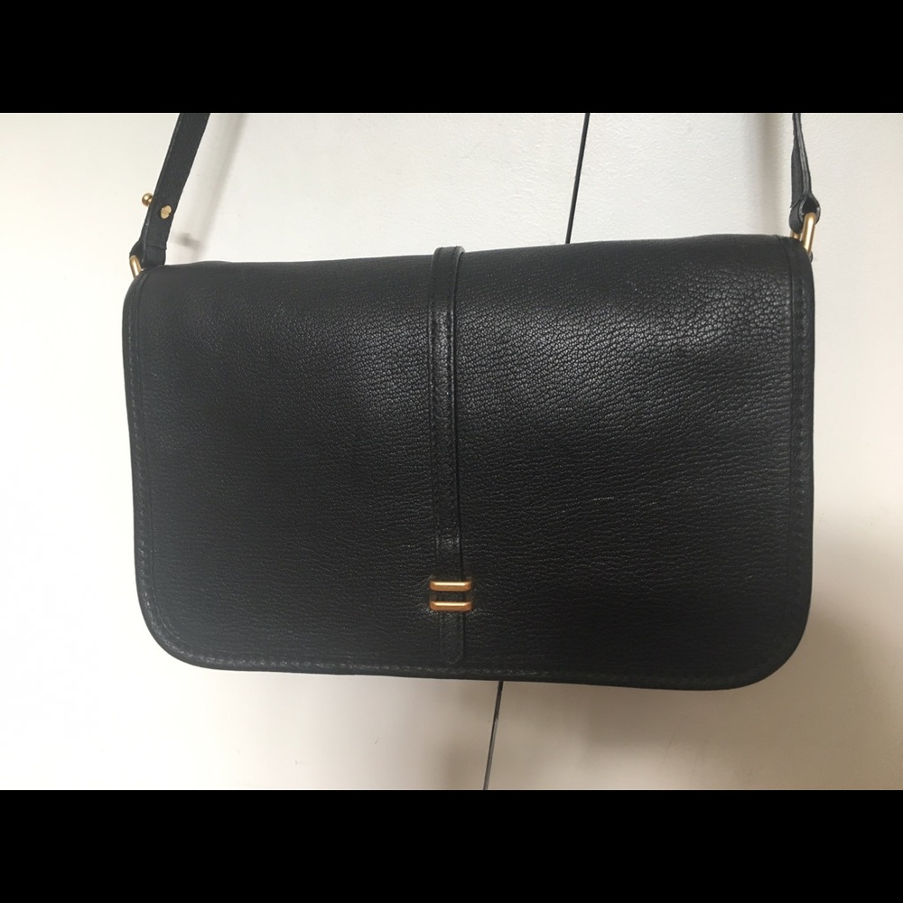 Marc Jacobs leather black leather cross body bag